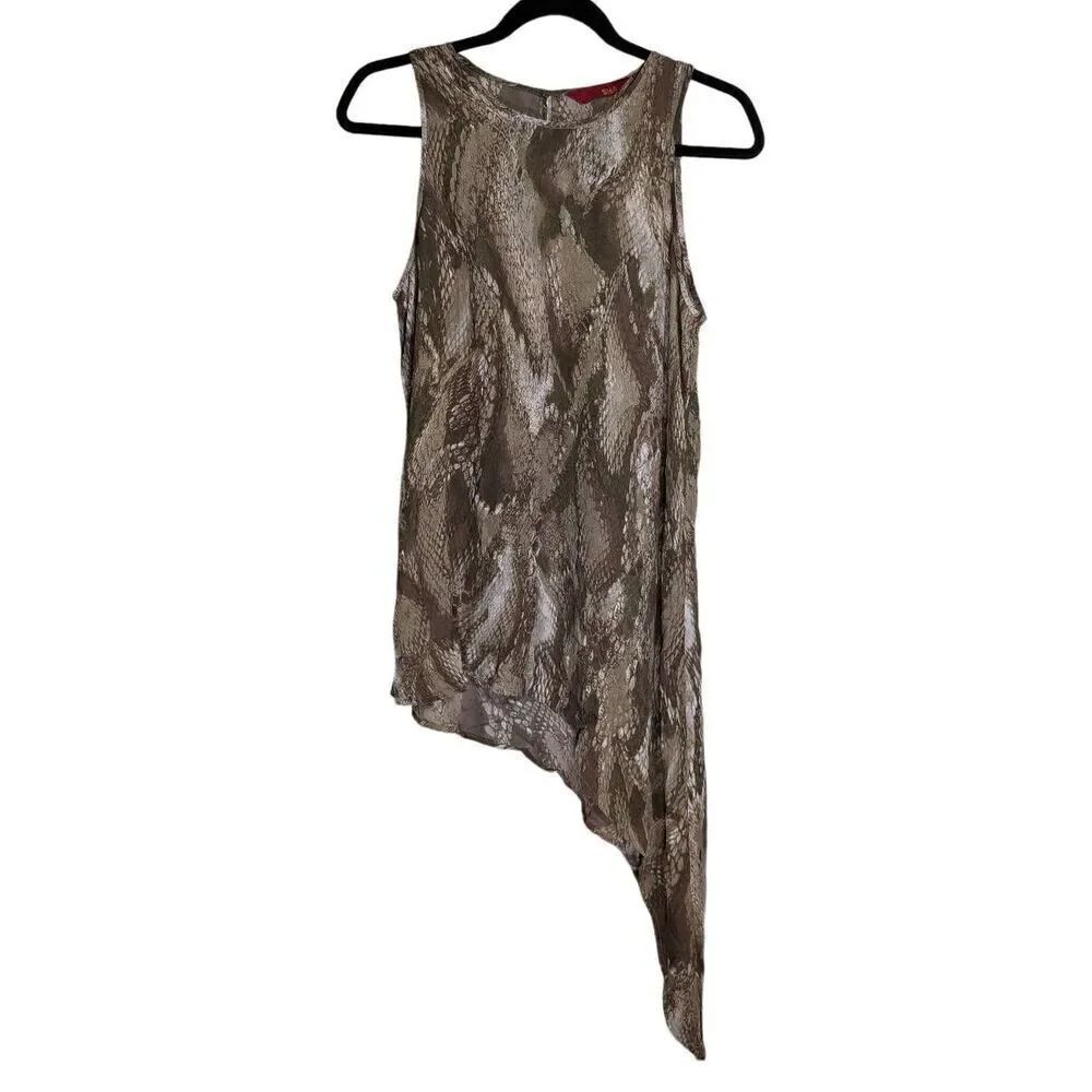 G.I.L.I. NWOT Sleeveless Snake Printed Top Blouse Asymmetric Hem Cognac Women's